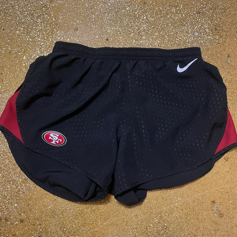 Nike Tempo Performance Shorts 49ers